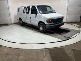 2003 FORD ECONOLINE E250