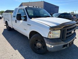 2006 FORD F350SD 