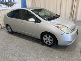 2005 TOYOTA PRIUS 