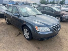 2010 HYUNDAI SONATA GLS
