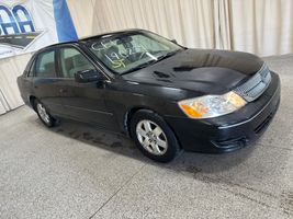 2000 TOYOTA AVALON 