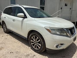 2015 NISSAN PATHFINDER SV