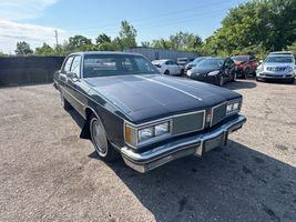 1982 OLDSMOBILE 88 DELTA ROYALE