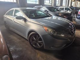 2011 HYUNDAI SONATA LIMITED