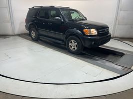 2004 TOYOTA SEQUOIA LIMITED