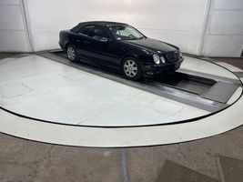 2002 MERCEDES-BENZ CLK CLASS CLK320