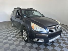 2010 SUBARU OUTBACK LIMITED