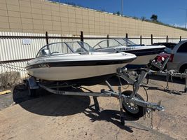 2011 BAYLINER 160 BR 