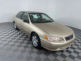 2000 TOYOTA CAMRY LE