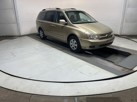 2009 KIA SEDONA LX