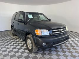 2002 TOYOTA SEQUOIA LIMITED