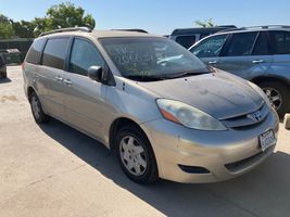 2007 TOYOTA SIENNA LE