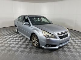 2013 SUBARU LEGACY LIMITED