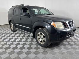 2011 NISSAN PATHFINDER SILVER EDITION