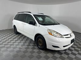 2008 TOYOTA SIENNA LE