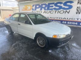 2000 MITSUBISHI MIRAGE DE
