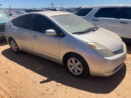 2004 TOYOTA PRIUS 