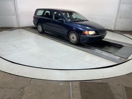 2001 VOLVO V70 2.4M