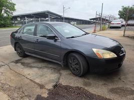 2005 HONDA ACCORD LX