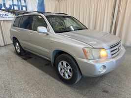 2002 TOYOTA HIGHLANDER 