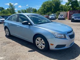 2012 CHEVROLET CRUZE LS