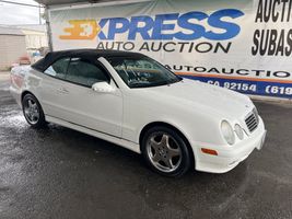 2002 MERCEDES-BENZ CLK CLASS CLK320