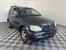 2002 MERCEDES-BENZ M CLASS ML320