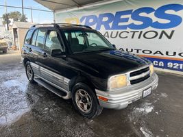 2001 CHEVROLET TRACKER
