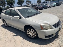 2009 MITSUBISHI GALANT 
