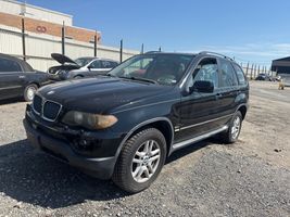2004 BMW X5 3.0I