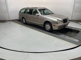 2002 MERCEDES-BENZ E CLASS E320