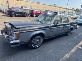 1979 LINCOLN VERSAILLE 