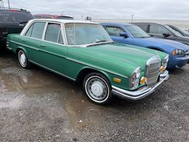 1972 MERCEDES-BENZ 280-CLASS 