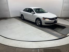 2012 VOLKSWAGEN PASSAT SE PZEV