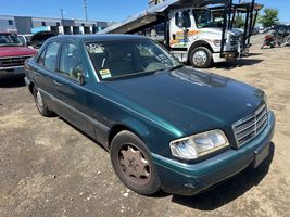 1997 MERCEDES-BENZ C CLASS C230