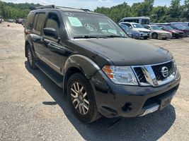 2009 NISSAN PATHFINDER LE