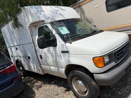2006 FORD COMMERCIAL VANS E350