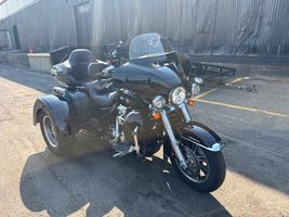 2022 HARLEY-DAVIDSON FLHTCUTG TRI GLIDE ULTRA 