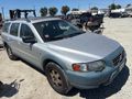 2004 VOLVO XC70