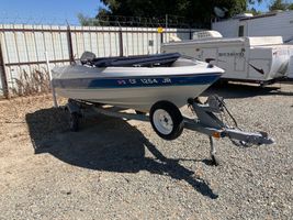 1988 BAYLINER CAPRI  