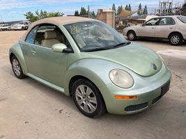 2009 VOLKSWAGEN NEW BEETLE 
