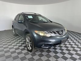 2011 NISSAN MURANO LE
