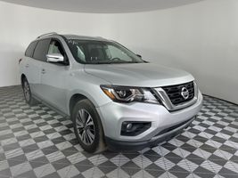 2019 NISSAN PATHFINDER SV