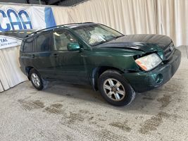 2003 TOYOTA HIGHLANDER 