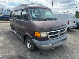 2000 DODGE RAM VAN 