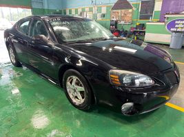2004 PONTIAC GRAND PRIX