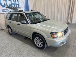 2005 SUBARU FORESTER XS