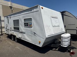 2003 R-VISION TRAIL-BAY 24QB 