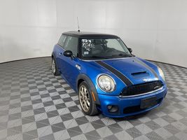 2010 MINI COOPER S