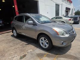 2012 NISSAN ROGUE SV